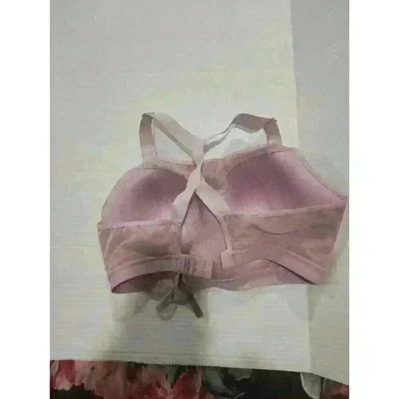 Victoria’s Secret Incredible Lightweight Max Sports Bra Size 34DDD Mesh Accent - Picture 4 of 6